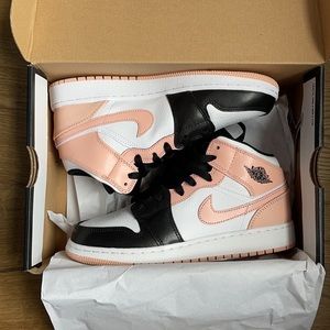 Nike Air Jordan 1 Mid GS - White/Arctic Orange/Black